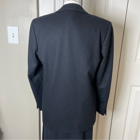 VTG Bretton Place 100% wool 2- piece Jacket And Skirt Set size 8-10 Women’s - Picture 3 of 16
